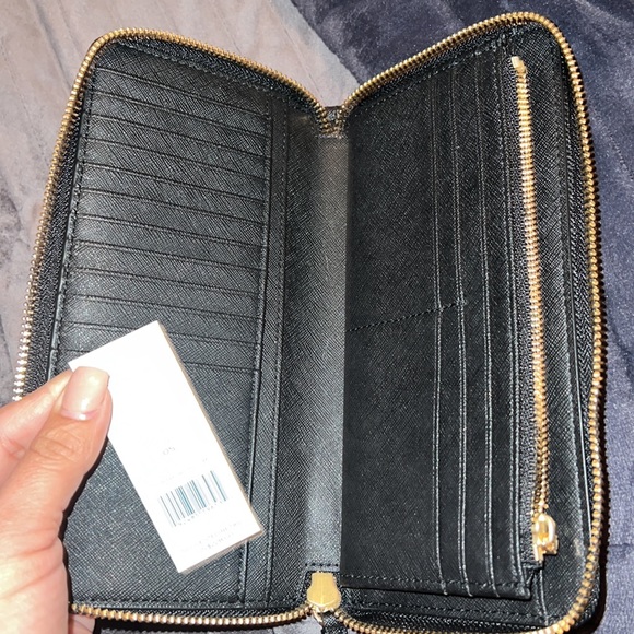 New - Picture 6 of 6